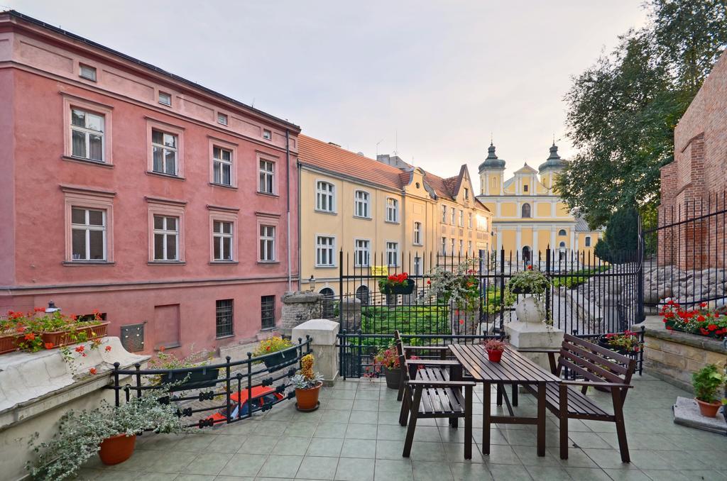 Hill Inn Poznań Rom bilde