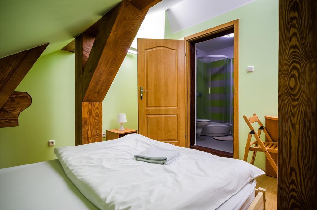 Hill Inn Poznań Rom bilde